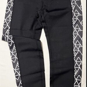 Stylish Black and White Women's Straight Leg Jeans
